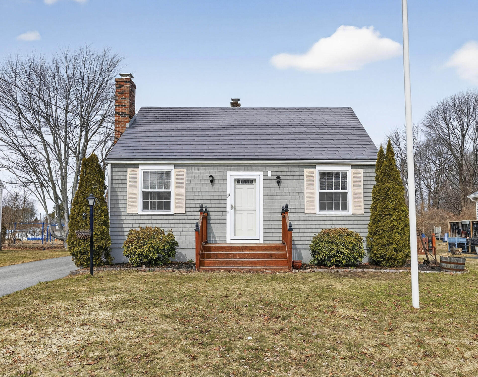 35 Mckinley Street South Portland ME 04106
