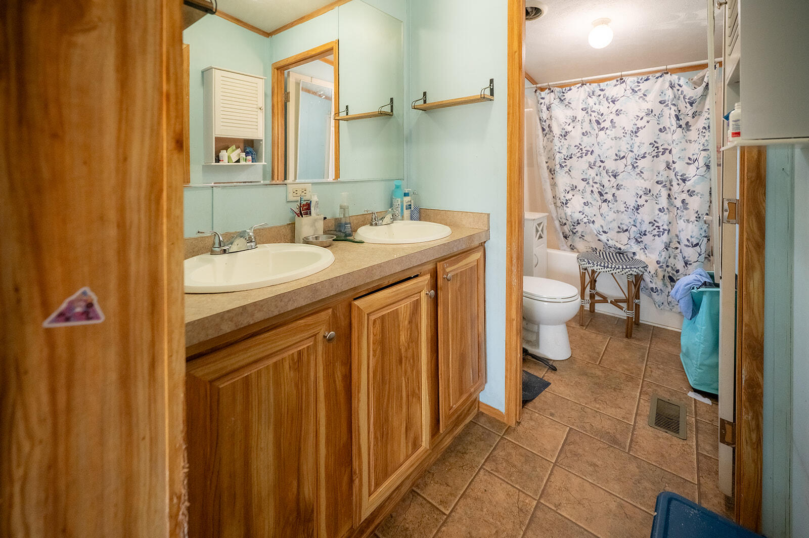 27 Saints Way Windsor ME 04363
