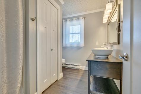 31 Leavitt Avenue Lewiston ME 04240