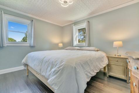 31 Leavitt Avenue Lewiston ME 04240