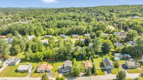 31 Leavitt Avenue Lewiston ME 04240