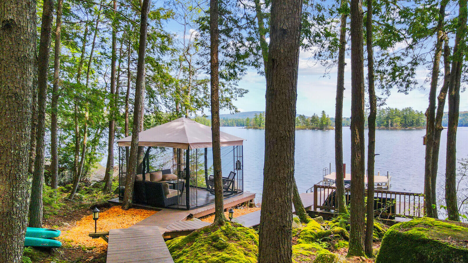208 Main Road Chesterville ME 04938
