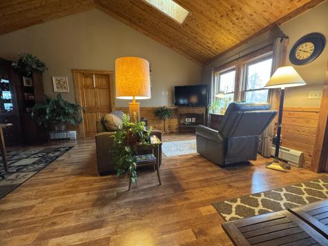 1083&1101 North Road Ripley ME 04930