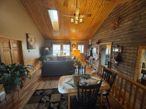 1083&1101 North Road Ripley ME 04930