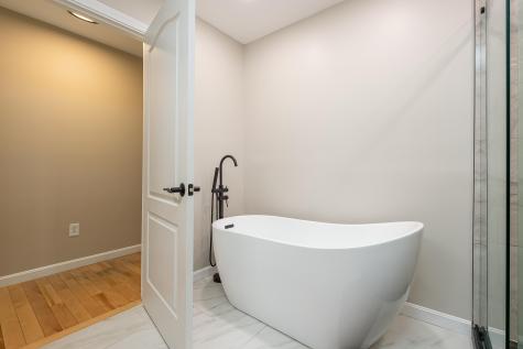 17 Waters Edge Drive Lewiston ME 04240