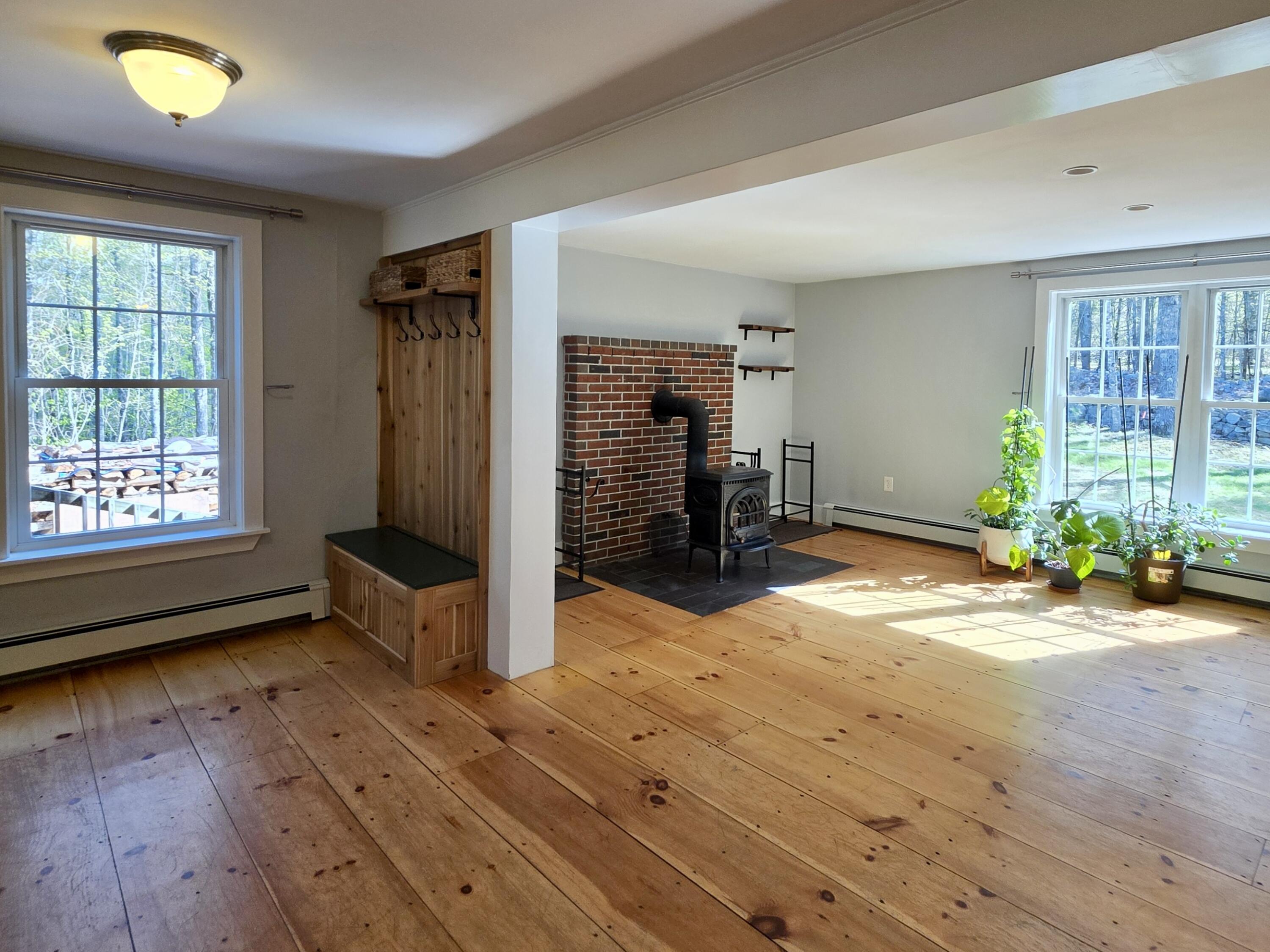 319 N Raymond Road Raymond ME 04071