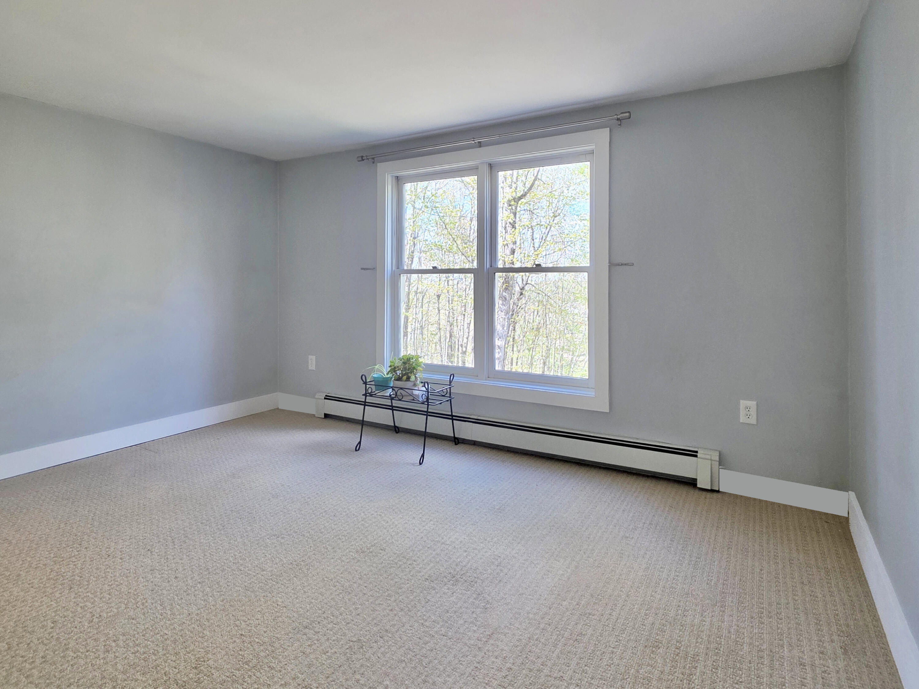 319 N Raymond Road Raymond ME 04071