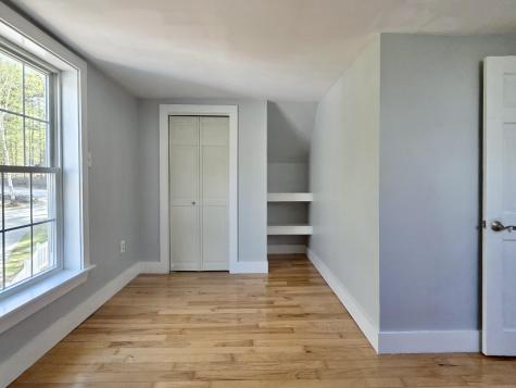 319 N Raymond Road Raymond ME 04071