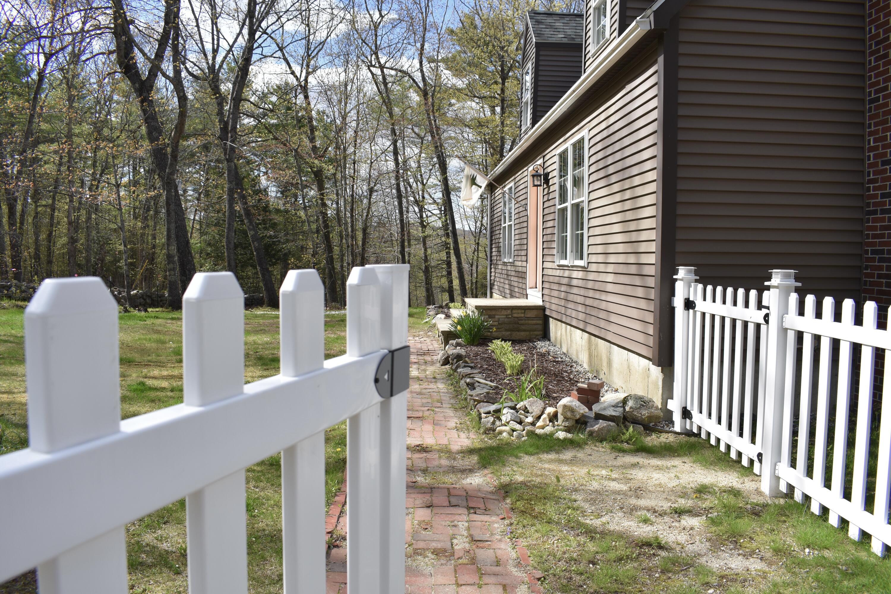 319 N Raymond Road Raymond ME 04071