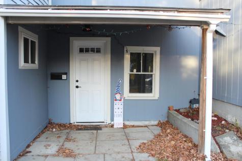 504 Water Street Gardiner ME 04345