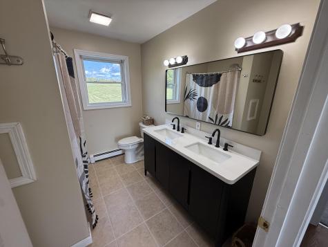 10 Coffey Hill Way Eddington ME 04428