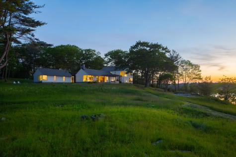 4 Ice House Point York ME 03909