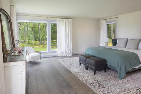 4 Ice House Point York ME 03909