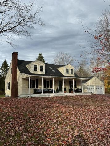 23 West Circle Falmouth ME 04105