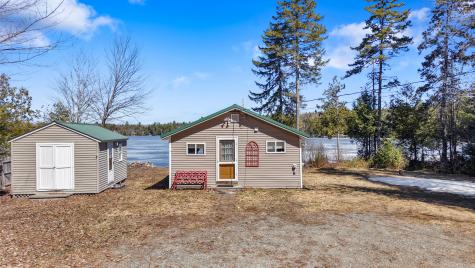 37 Petite Drive Lincoln ME 04457