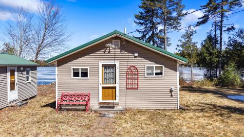 37 Petite Drive Lincoln ME 04457