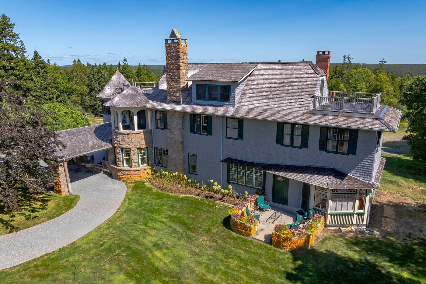 319 Grindstone Avenue Winter Harbor ME 04693