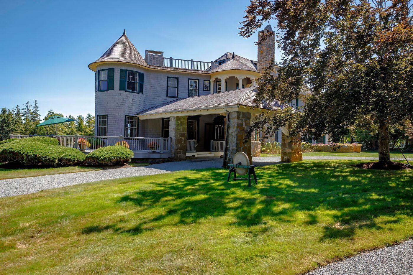 319 Grindstone Avenue Winter Harbor ME 04693