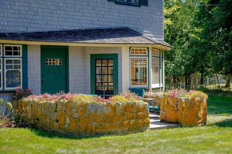 319 Grindstone Avenue Winter Harbor ME 04693