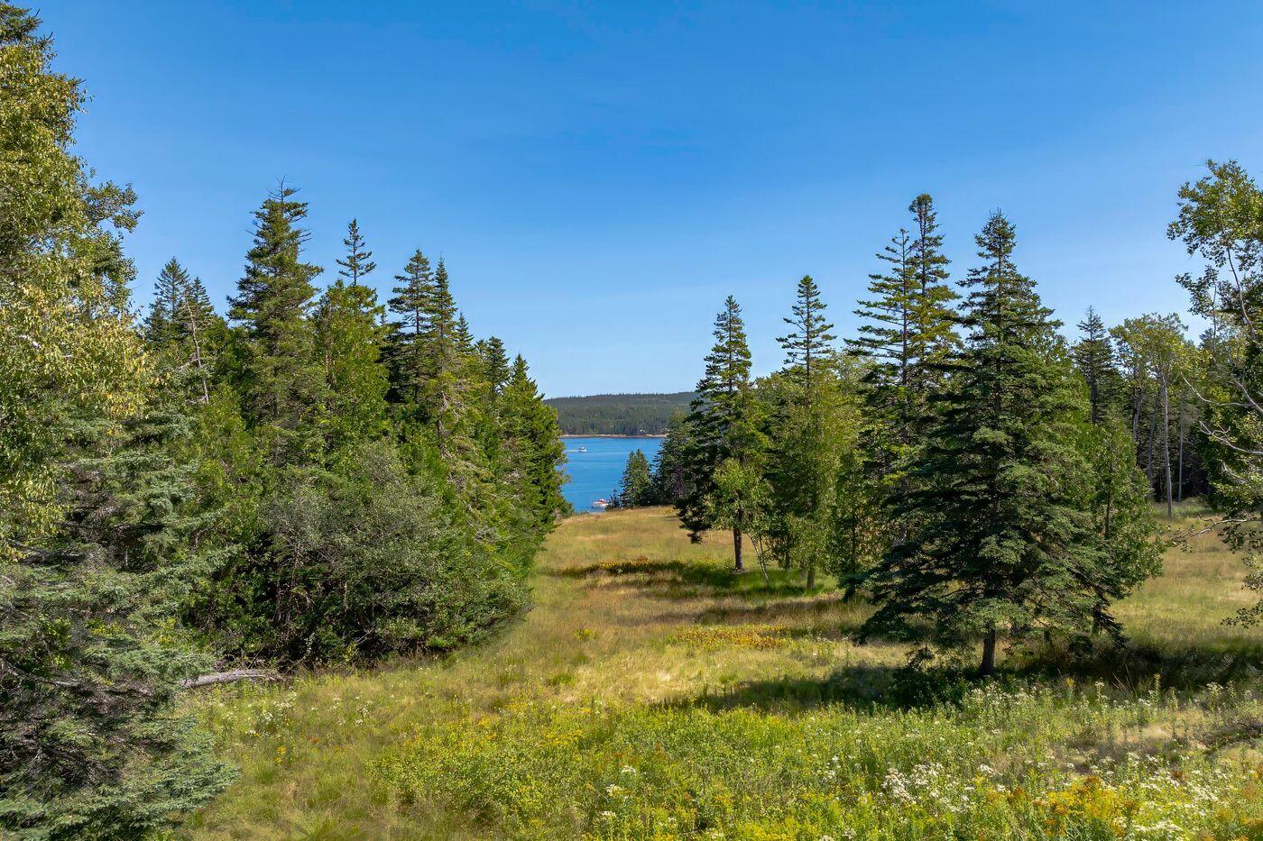 319 Grindstone Avenue Winter Harbor ME 04693