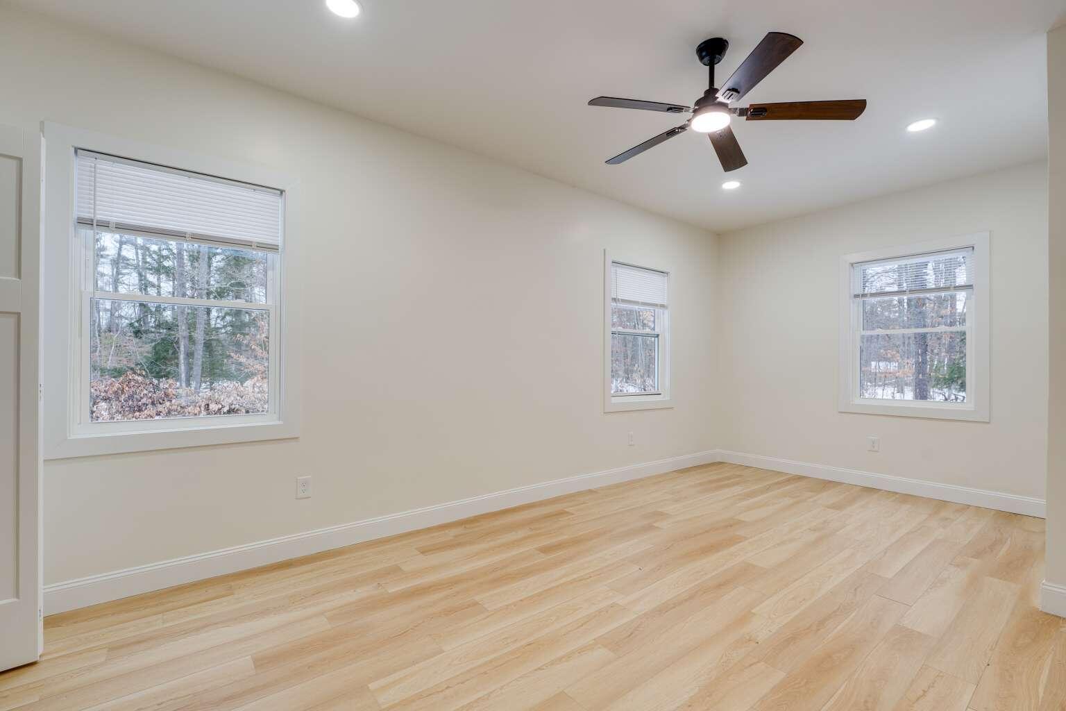 4 Deer Crossing Road Limerick ME 04048