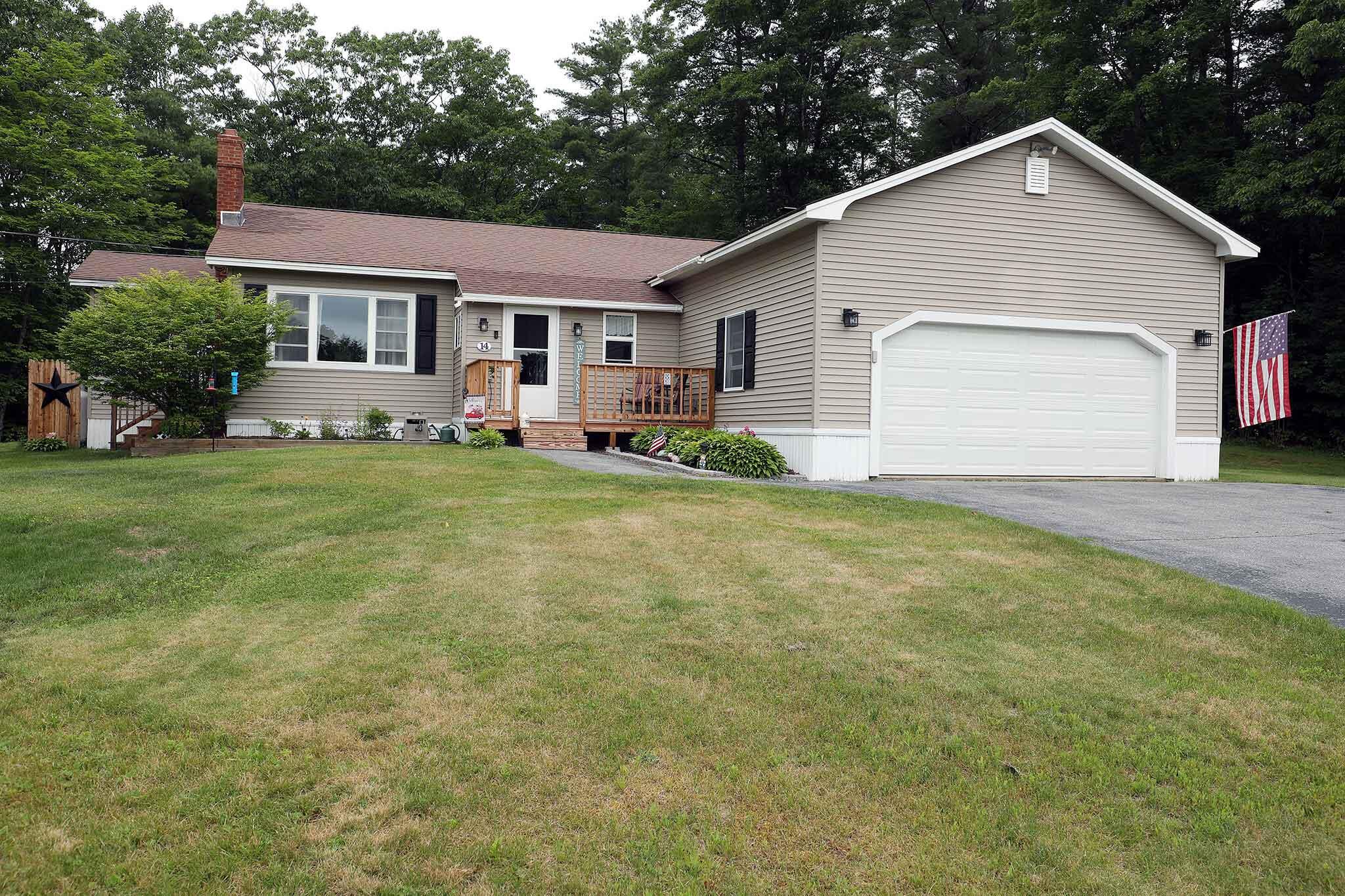 14 Nash Drive Chelsea ME 04330