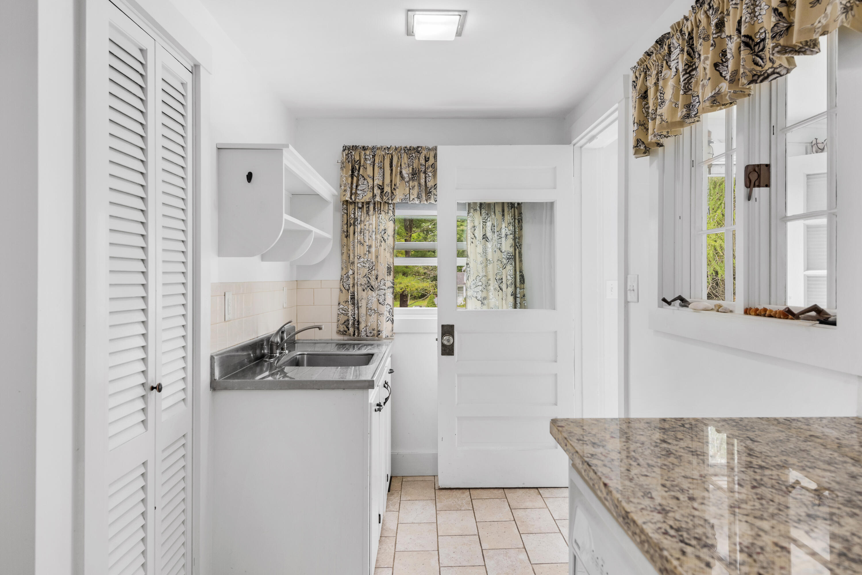 41 Lindsay Road York ME 03909