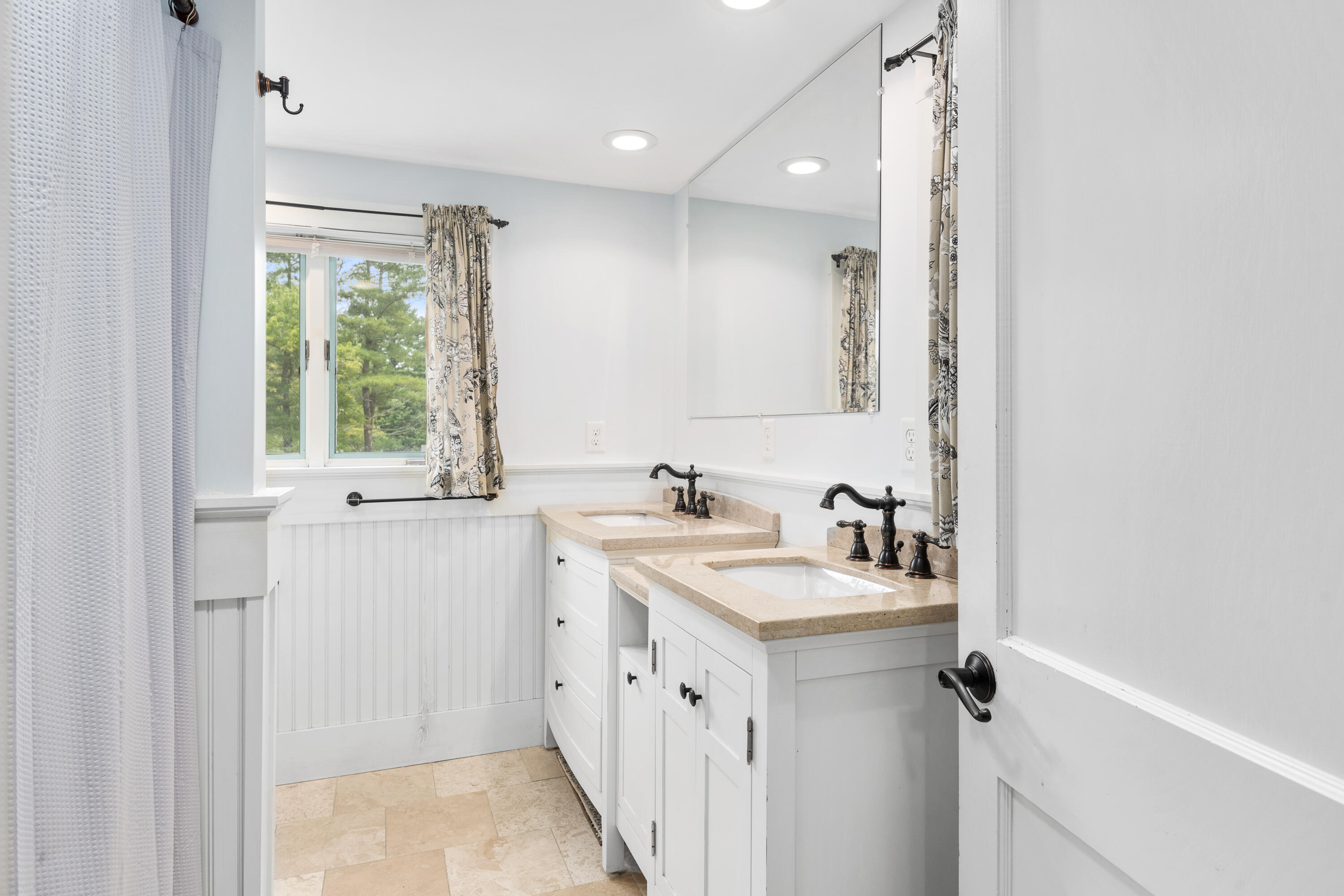 41 Lindsay Road York ME 03909