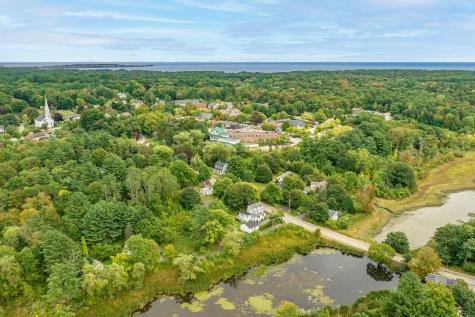 41 Lindsay Road York ME 03909