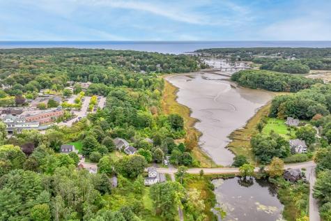 41 Lindsay Road York ME 03909