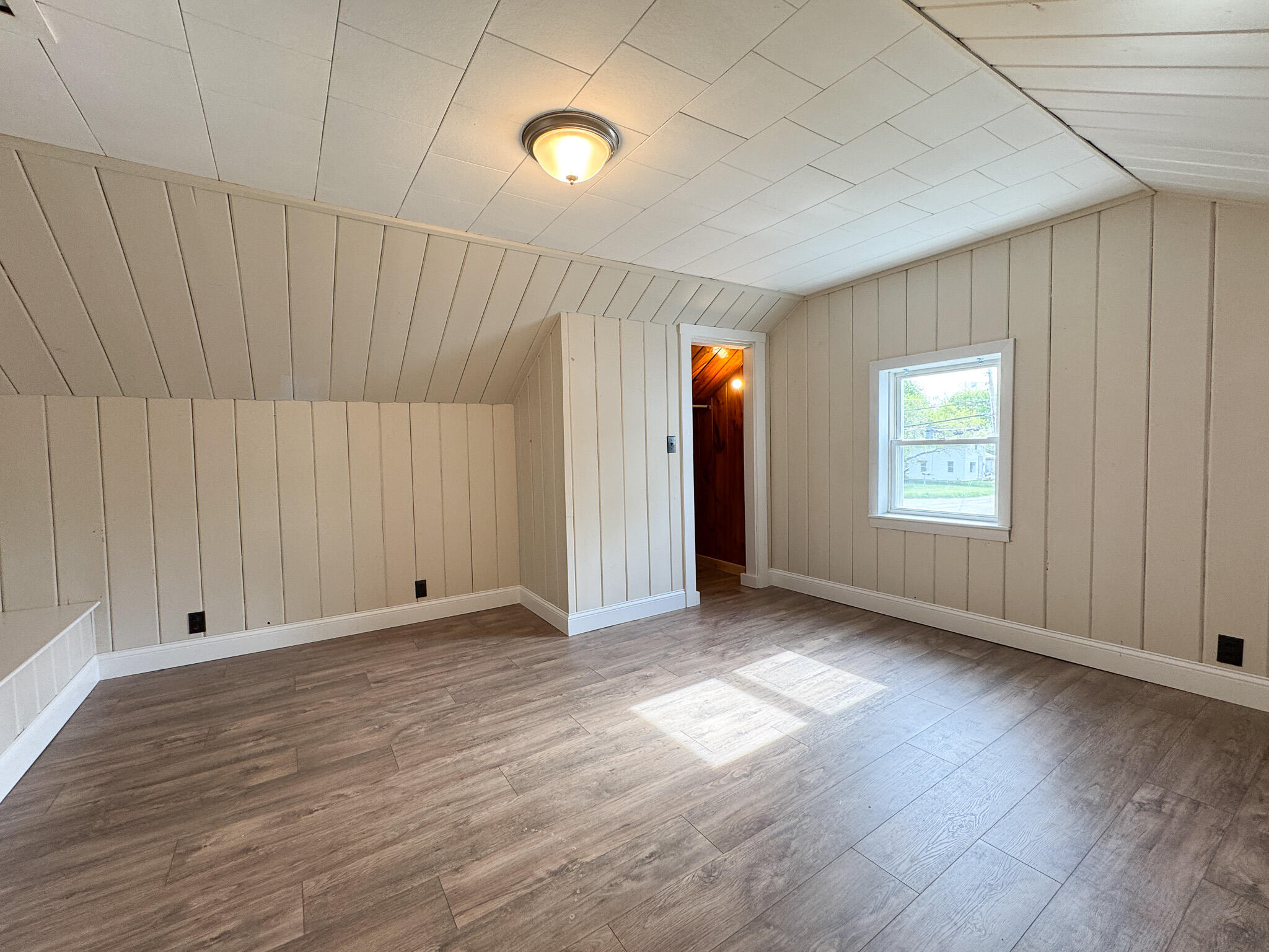 22 Ayer Street Lincoln ME 04457