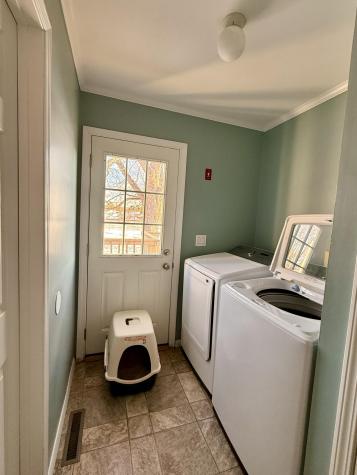 98 New County Road Rockland ME 04841