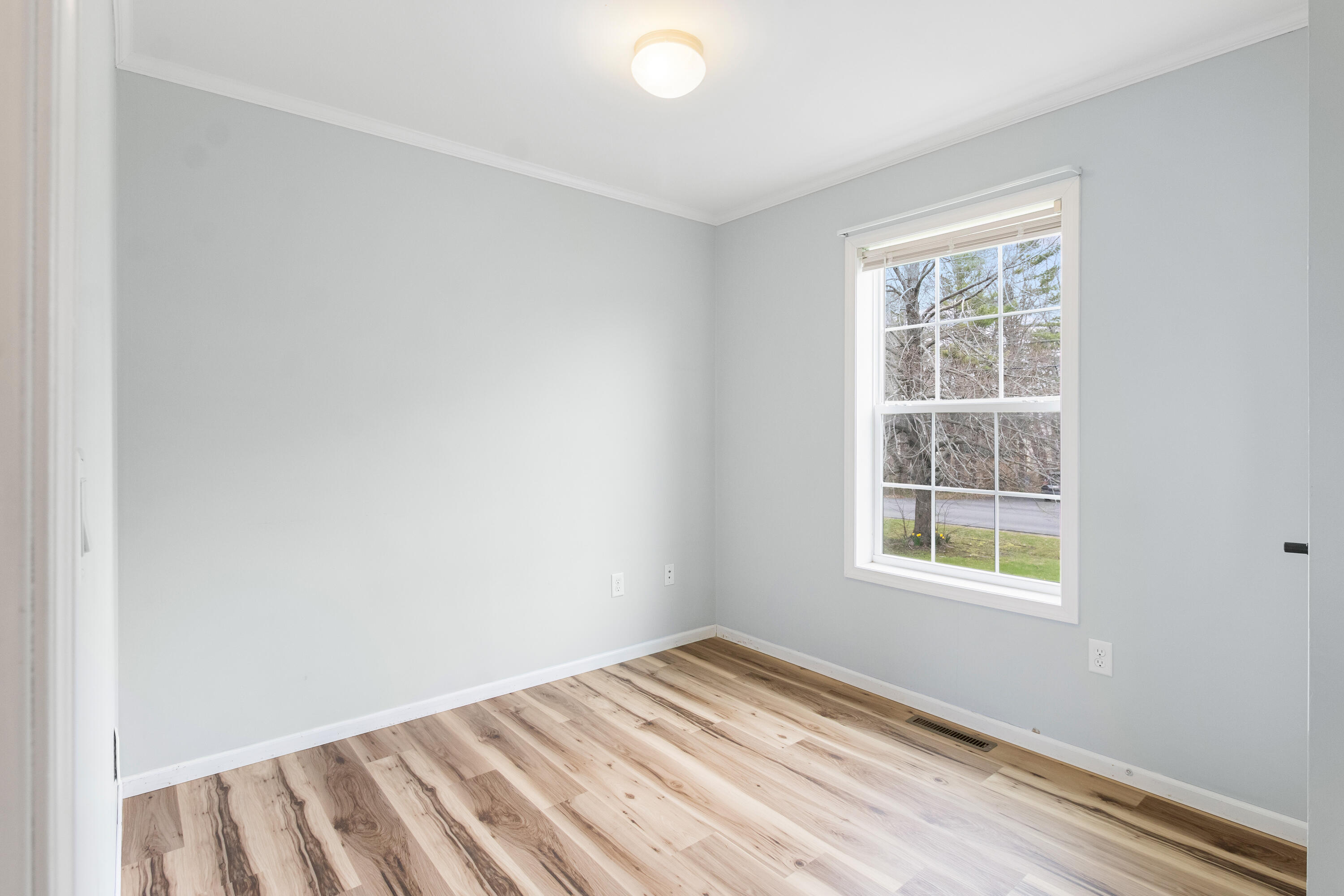 98 New County Road Rockland ME 04841