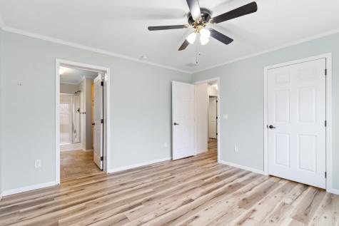 98 New County Road Rockland ME 04841