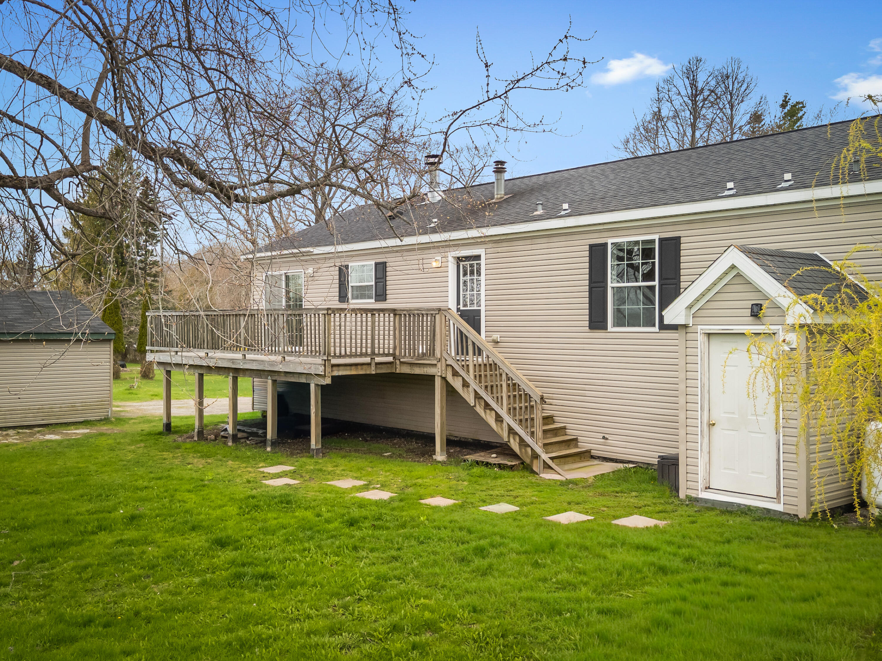 98 New County Road Rockland ME 04841