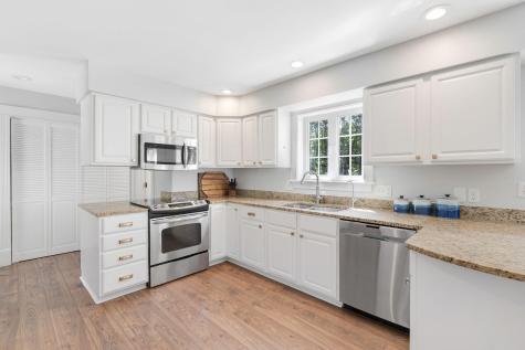 1 Geary Way Falmouth ME 04105