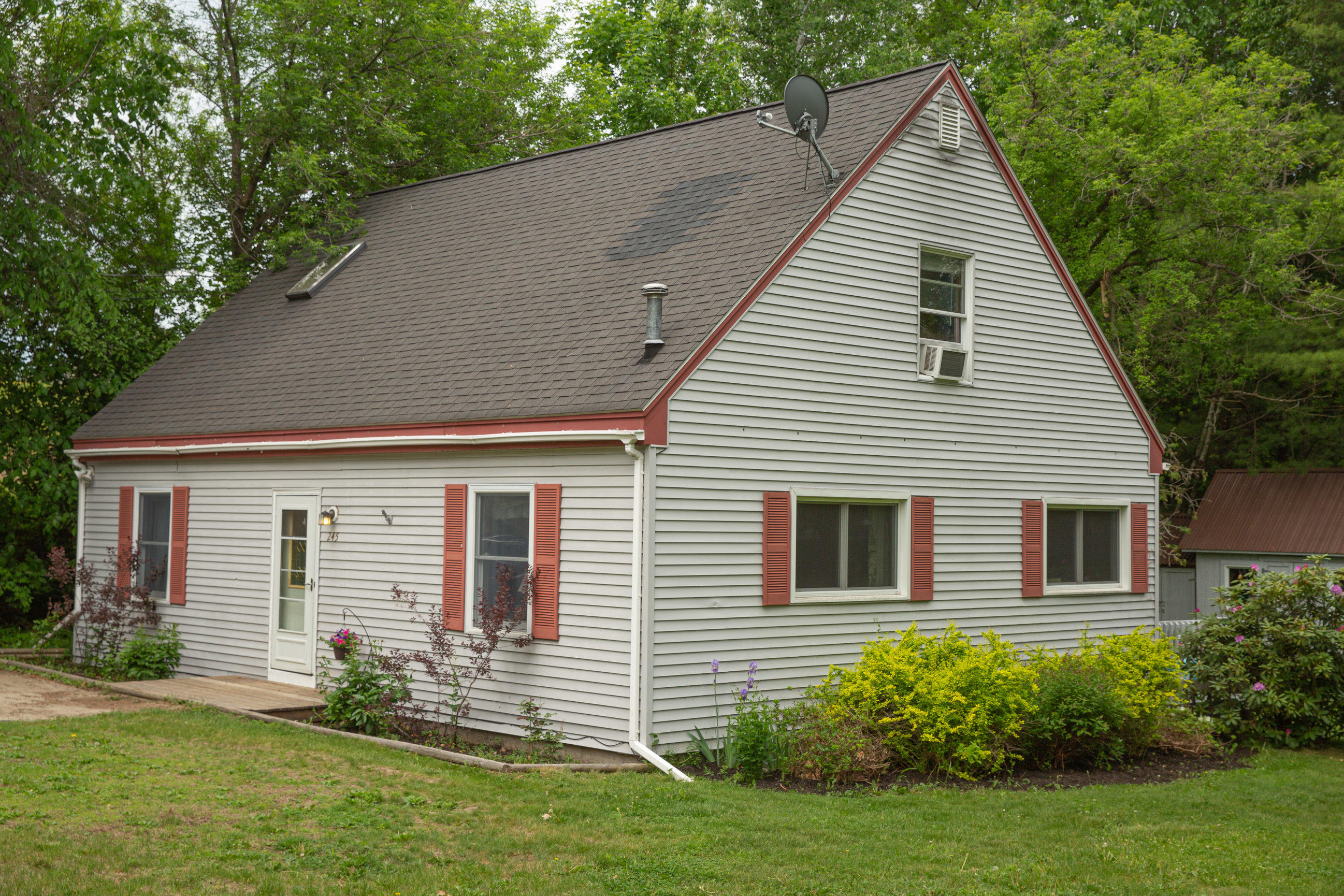 245 Broad Street Auburn ME 04210