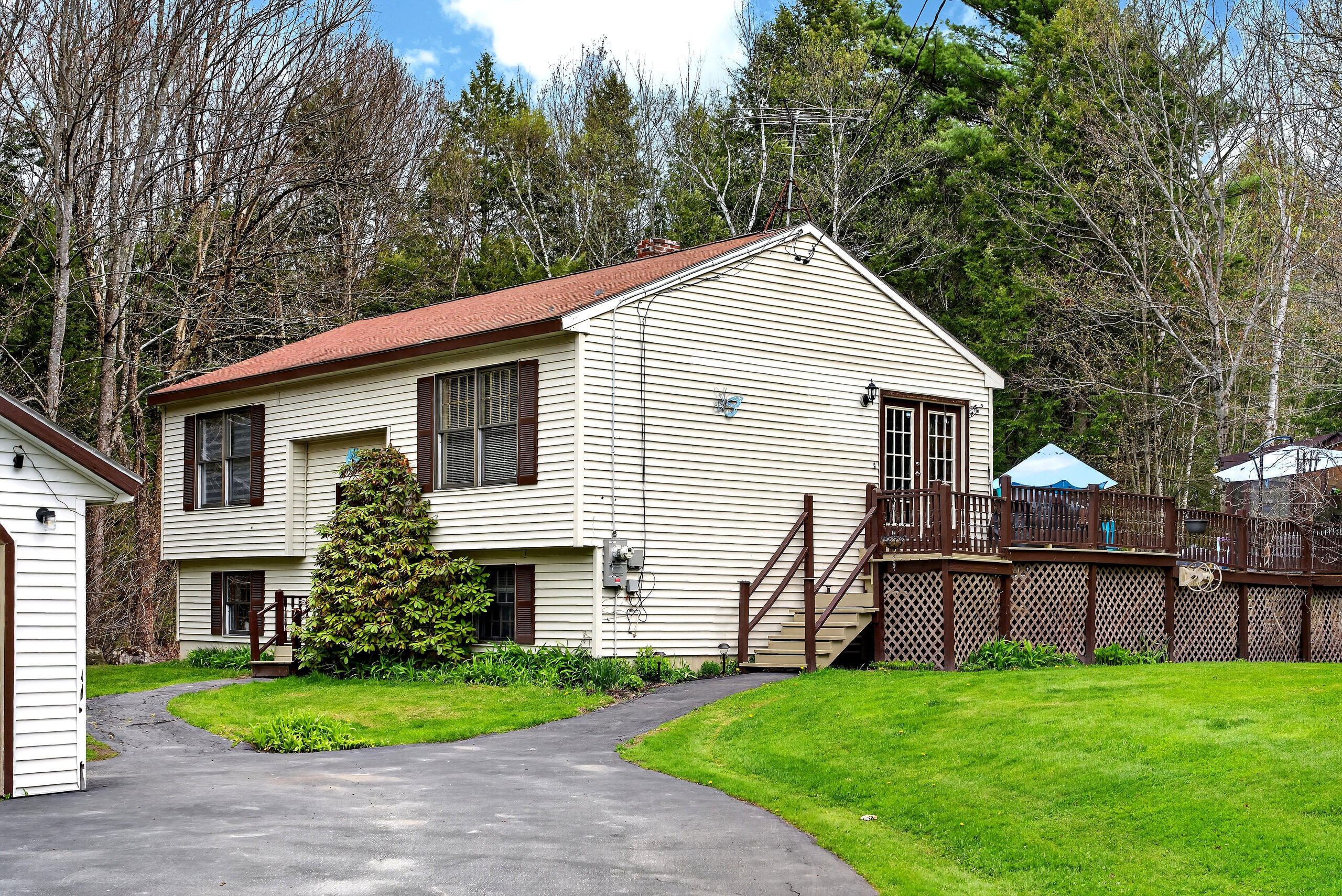 48 Hemlock Ridge Road Chelsea ME 04330