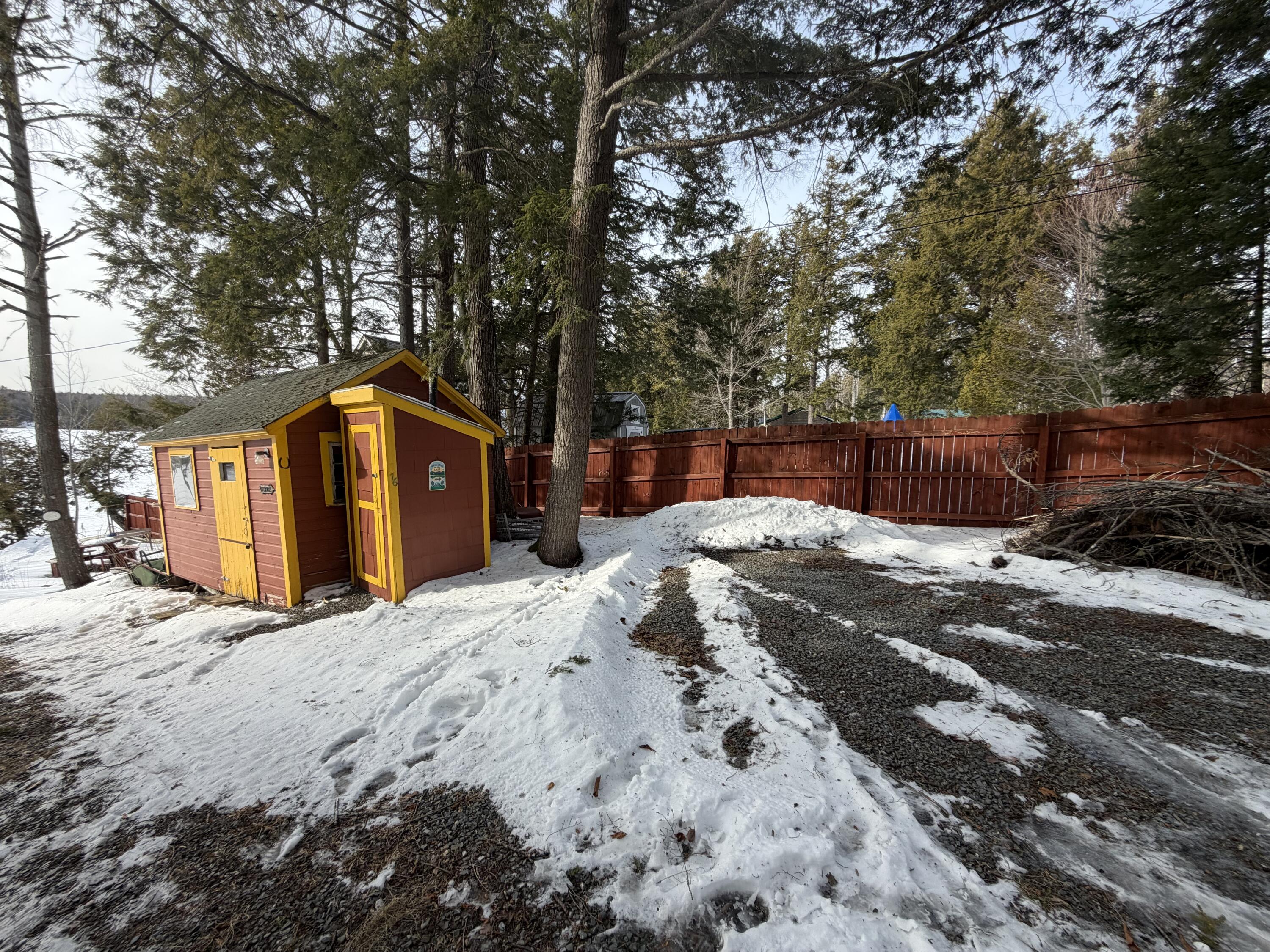 76 Hoover Lane Lincoln ME 04457