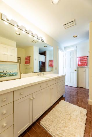 250 Davis Point Road Cushing ME 04563