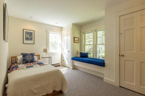 250 Davis Point Road Cushing ME 04563