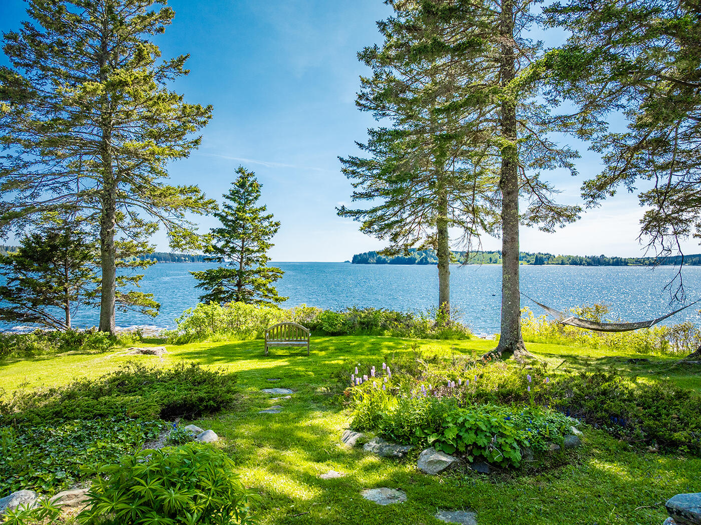 250 Davis Point Road Cushing ME 04563