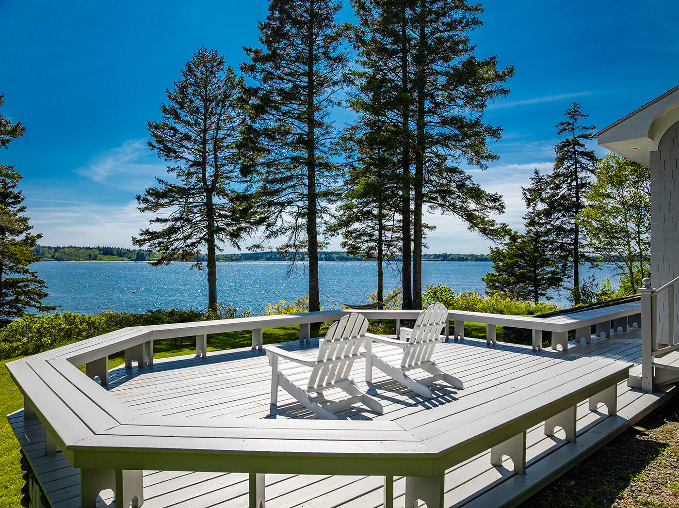 250 Davis Point Road Cushing ME 04563