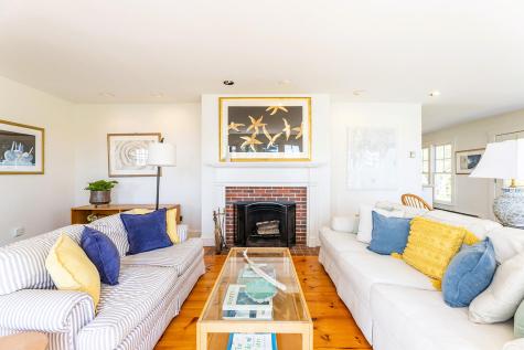 250 Davis Point Road Cushing ME 04563