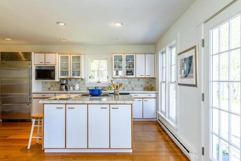 250 Davis Point Road Cushing ME 04563