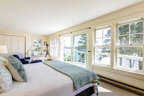 250 Davis Point Road Cushing ME 04563