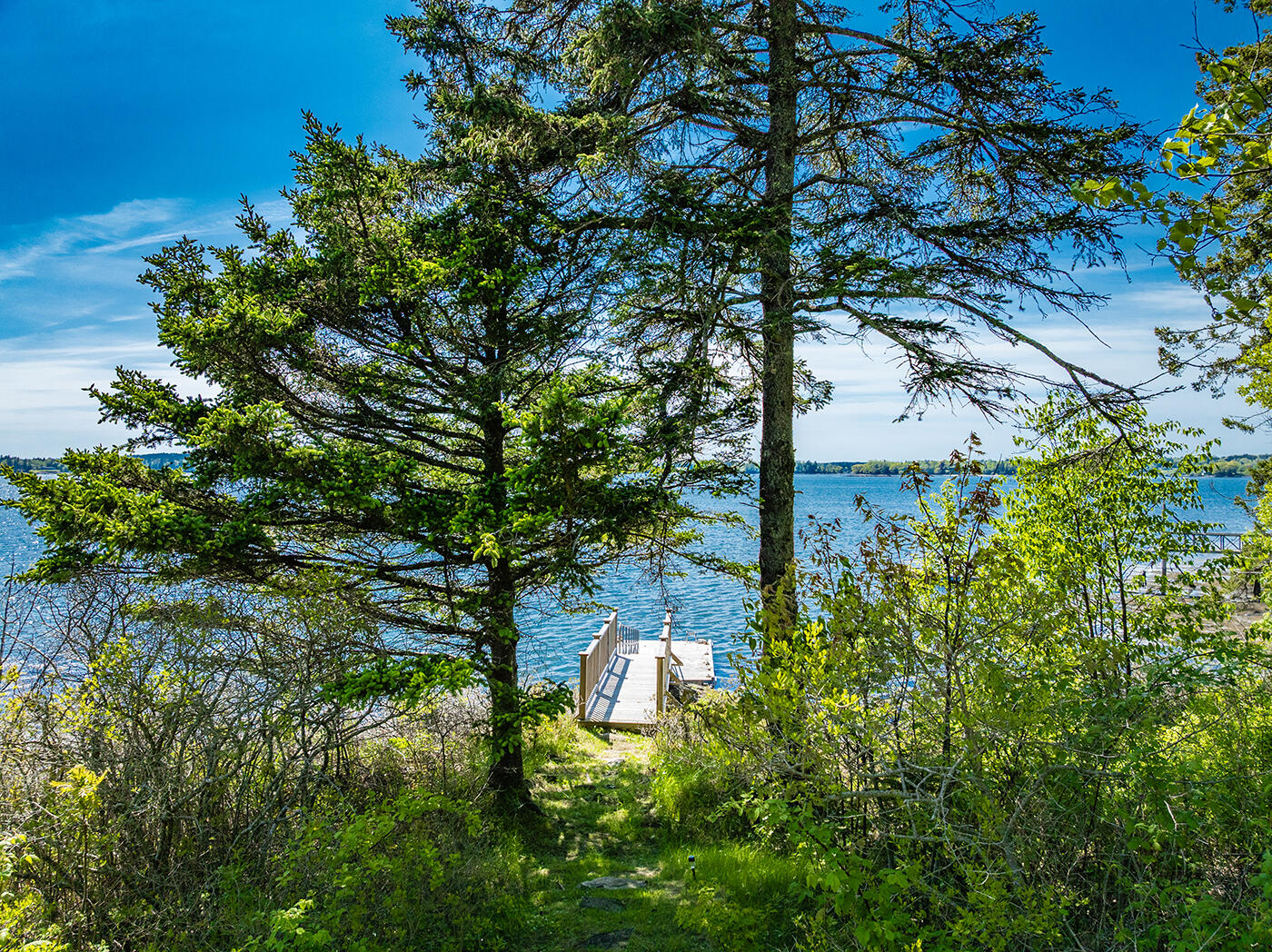 250 Davis Point Road Cushing ME 04563