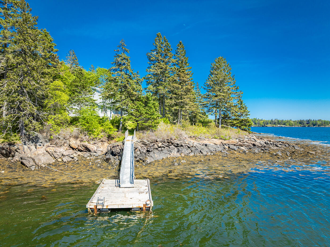 250 Davis Point Road Cushing ME 04563