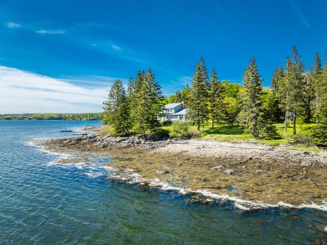 250 Davis Point Road Cushing ME 04563