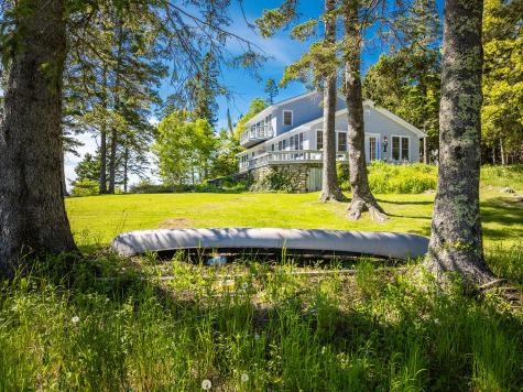 250 Davis Point Road Cushing ME 04563